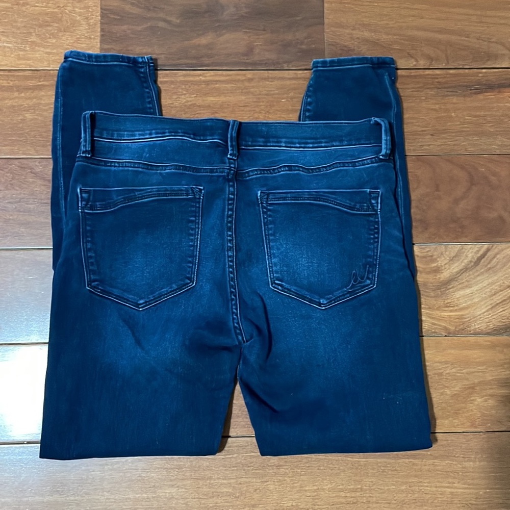 Express jeans. - Picture 2 of 5